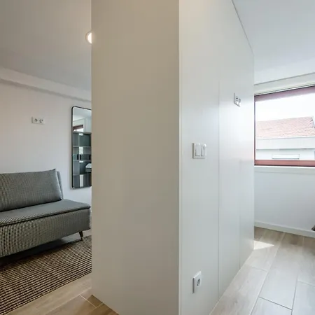 Nomads Lux - 1bdr Charming Floor Oporto