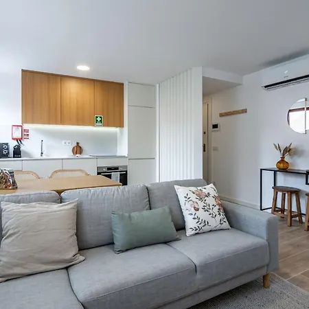 Nomads Lux - 1bdr Charming Floor Daire Porto
