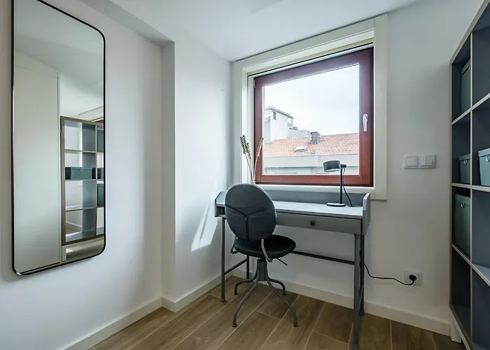 Nomads Lux - 1bdr Charming Floor Lägenhet