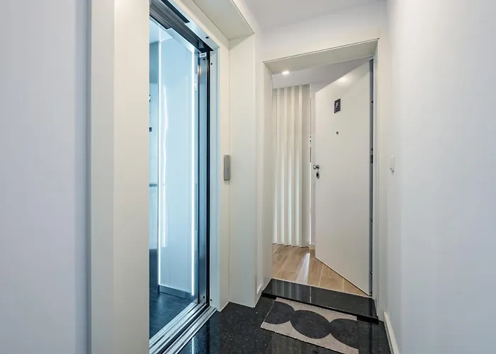 Nomads Lux - 1bdr Charming Floor Porto