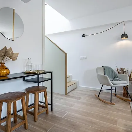 Nomads Lux - 1bdr Charming Floor